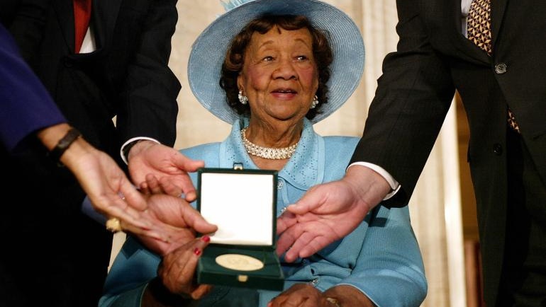 Civil rights leader Dorothy Height to be immortalized on state historical marker in Richmond